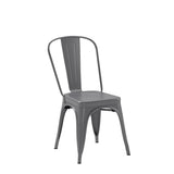Amazon Basics Lot de 4 chaises de salle à manger empilables en métal avec dossier pour bistrot, cuisine, intérieur et extérieur, Gris Foncé, 51 x 43 x 85 cm
