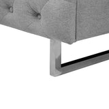 Canapé Fixe 2 Places Style Chesterfield Capitonnés en Tissu Gris Clair avec Pieds en Acier Inox Top Tendance pour Salon Chic et Glamour Beliani