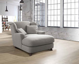 CAVADORE Assado Grand Fauteuil Rembourré XXL avec Pieds en Bois, Grande Assise Et 2 Coussins Décoratifs, 109 x 104 x 145 cm, Tissu Plat, Gris Clair